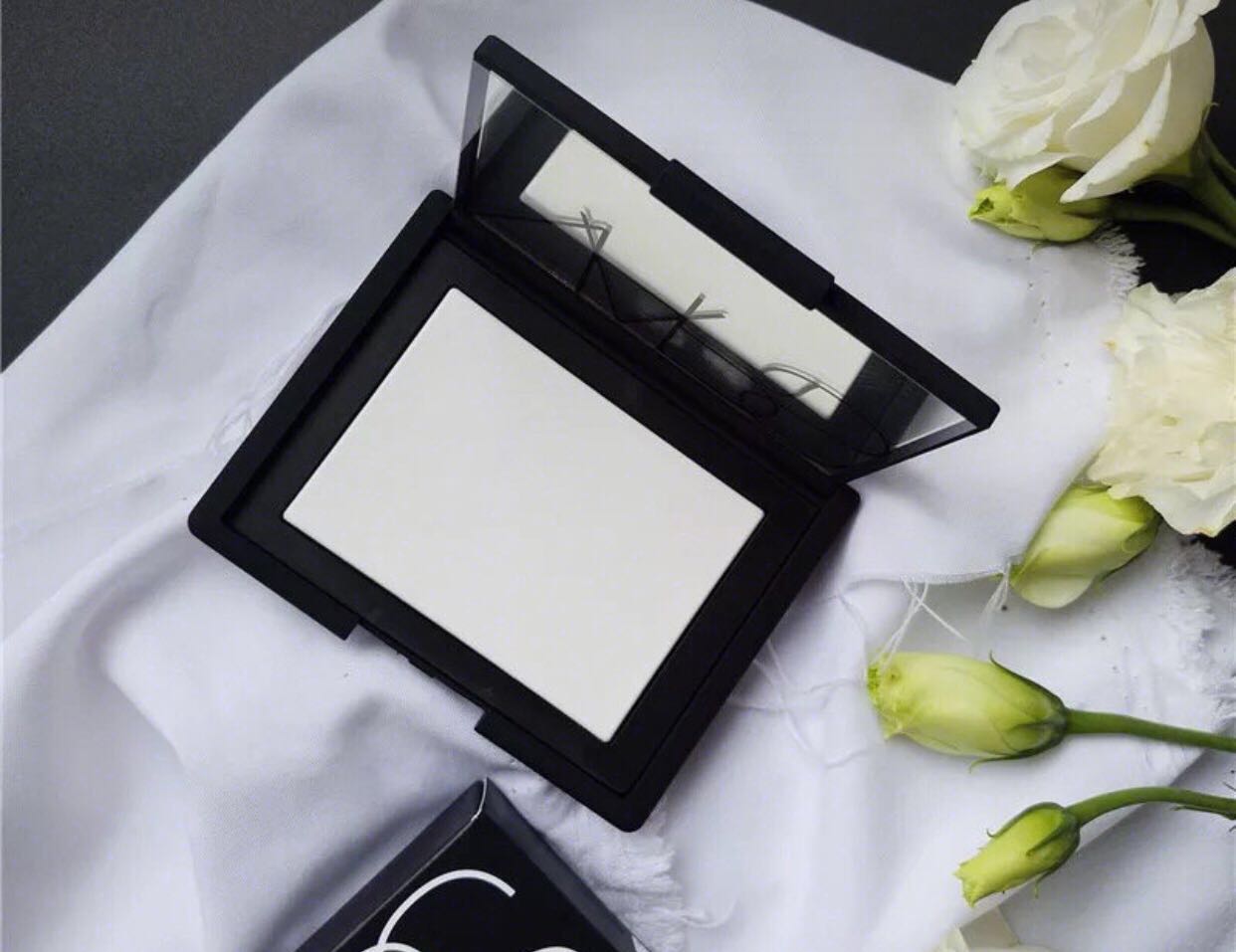 三种懒人定妆法从此脱妆是路人,定妆喷雾怎么使用流汗不脱妆