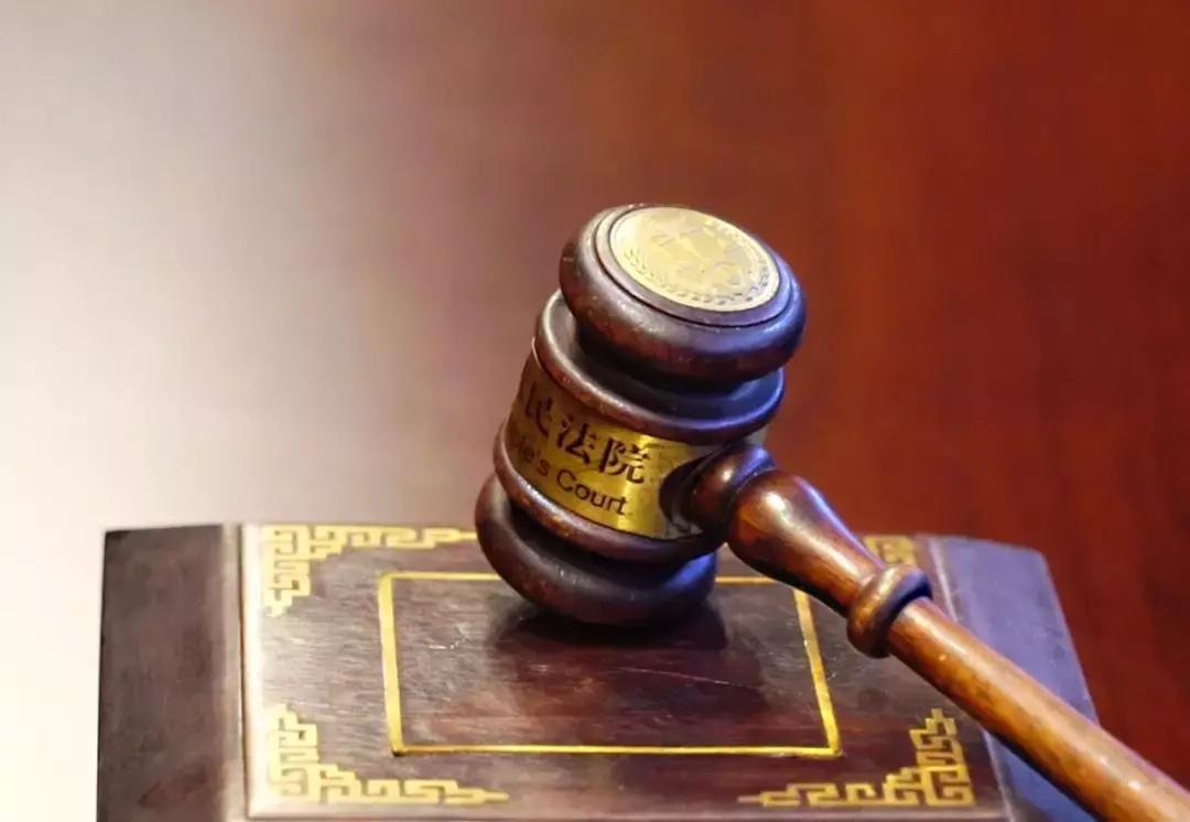 租奔驰参加同学会赔了20万 (400元租奔驰赔20万了)