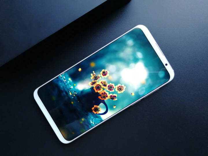 魅族16突然就很卡了,魅族16xs和小米8