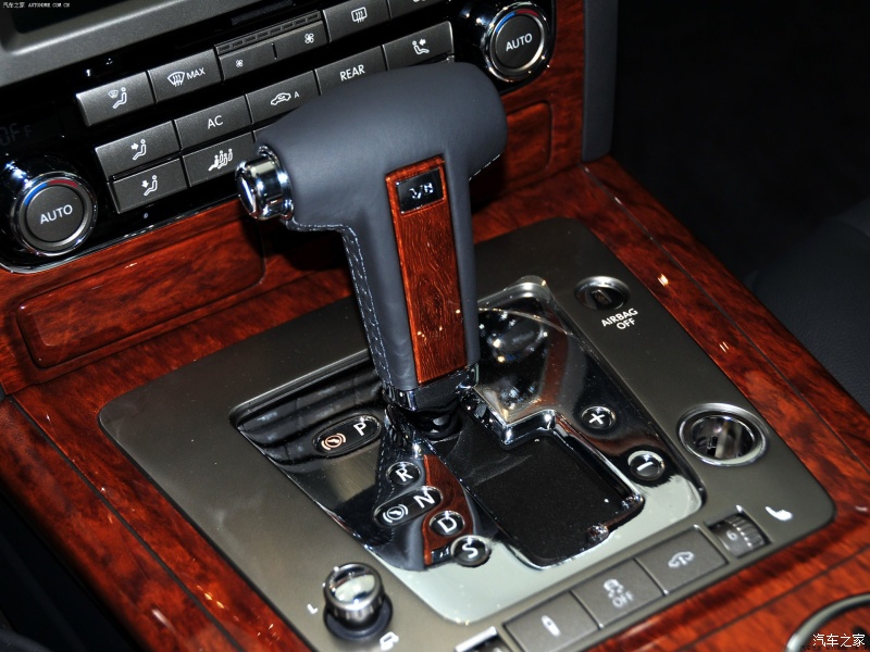 德累斯顿珠宝图片,德累斯顿的国宝级建筑