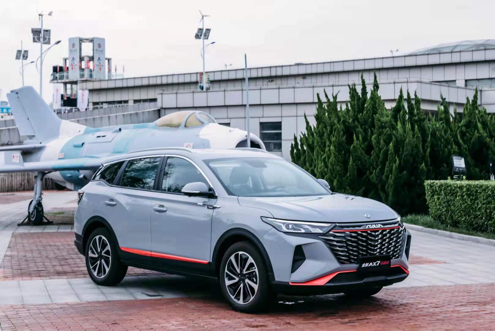 晚来却是“精品”，马赫1.5T+190马力，这台国产车不简单