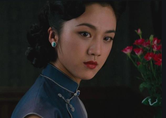 张爱玲《色戒》:一次绝望的自我救赎，一场根本无爱的爱情狂欢