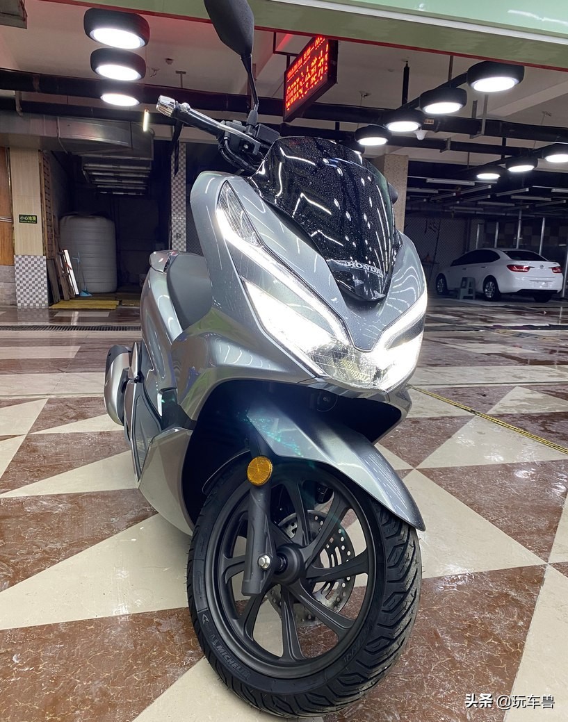 本田pcx150踏板车骑行感受,2019年本田pcx150踏板什么配置