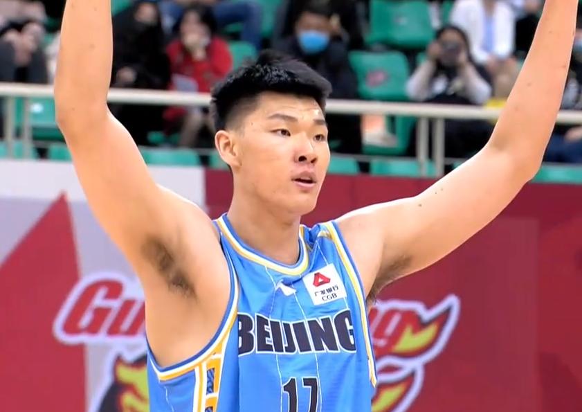 3秒违例犯规裁判手势,3秒违例球裁判手势