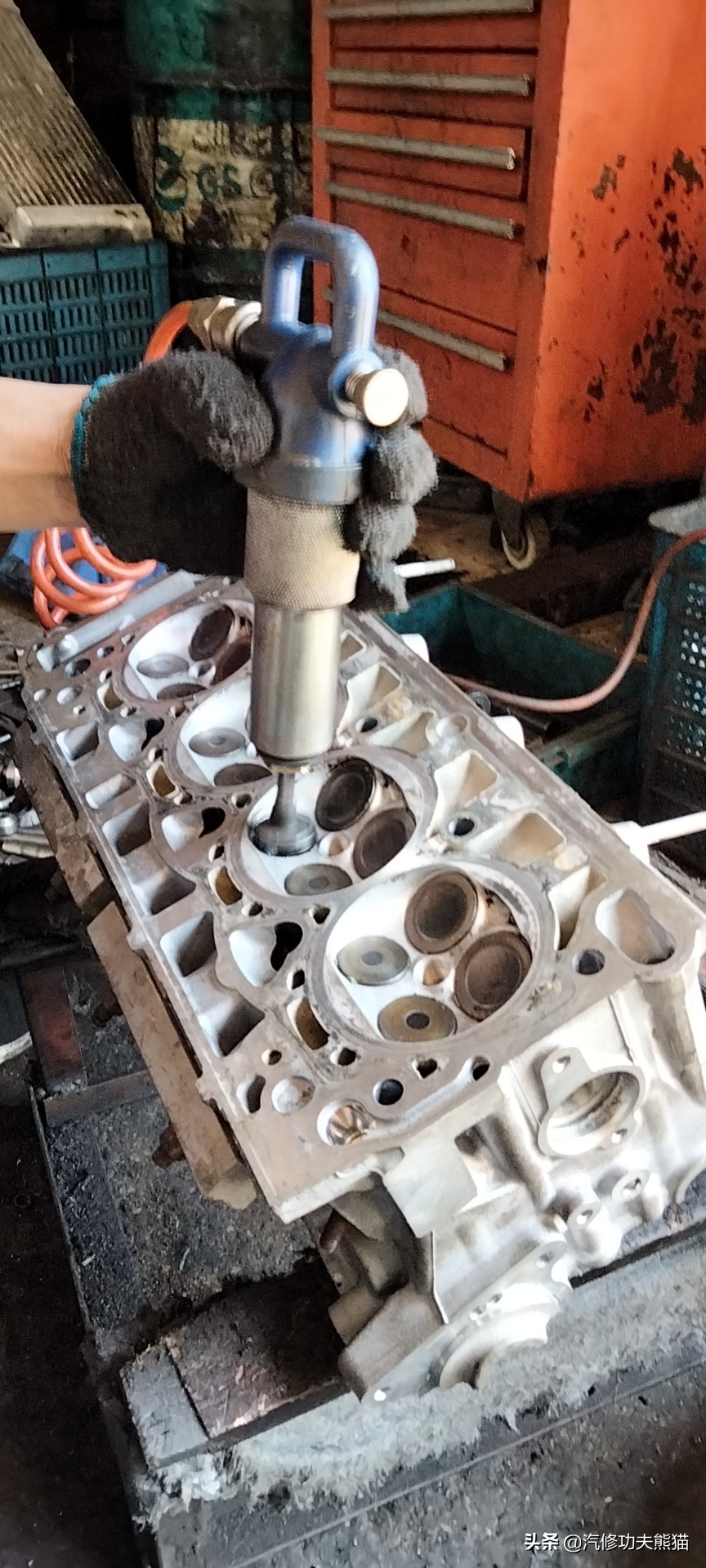 大众夏朗烧机油用什么燃油宝,2012款夏朗2.0t烧机油怎么处理