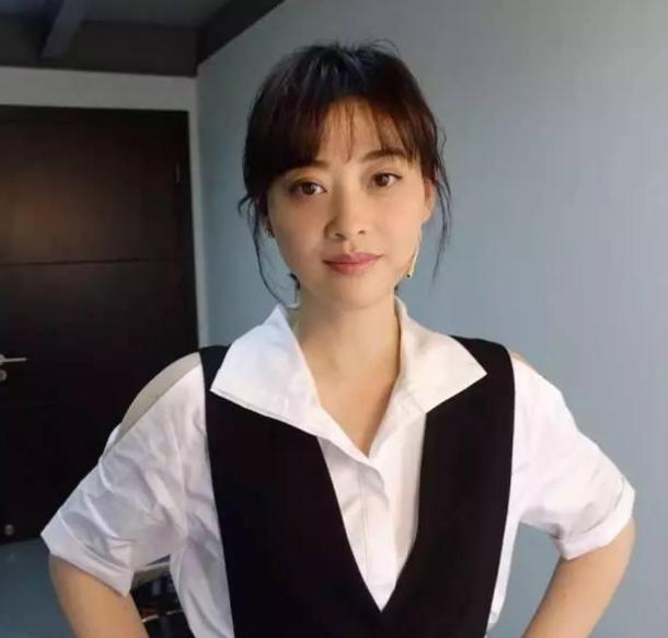 44岁梅婷暴瘦多少斤,44岁梅婷暴瘦身体