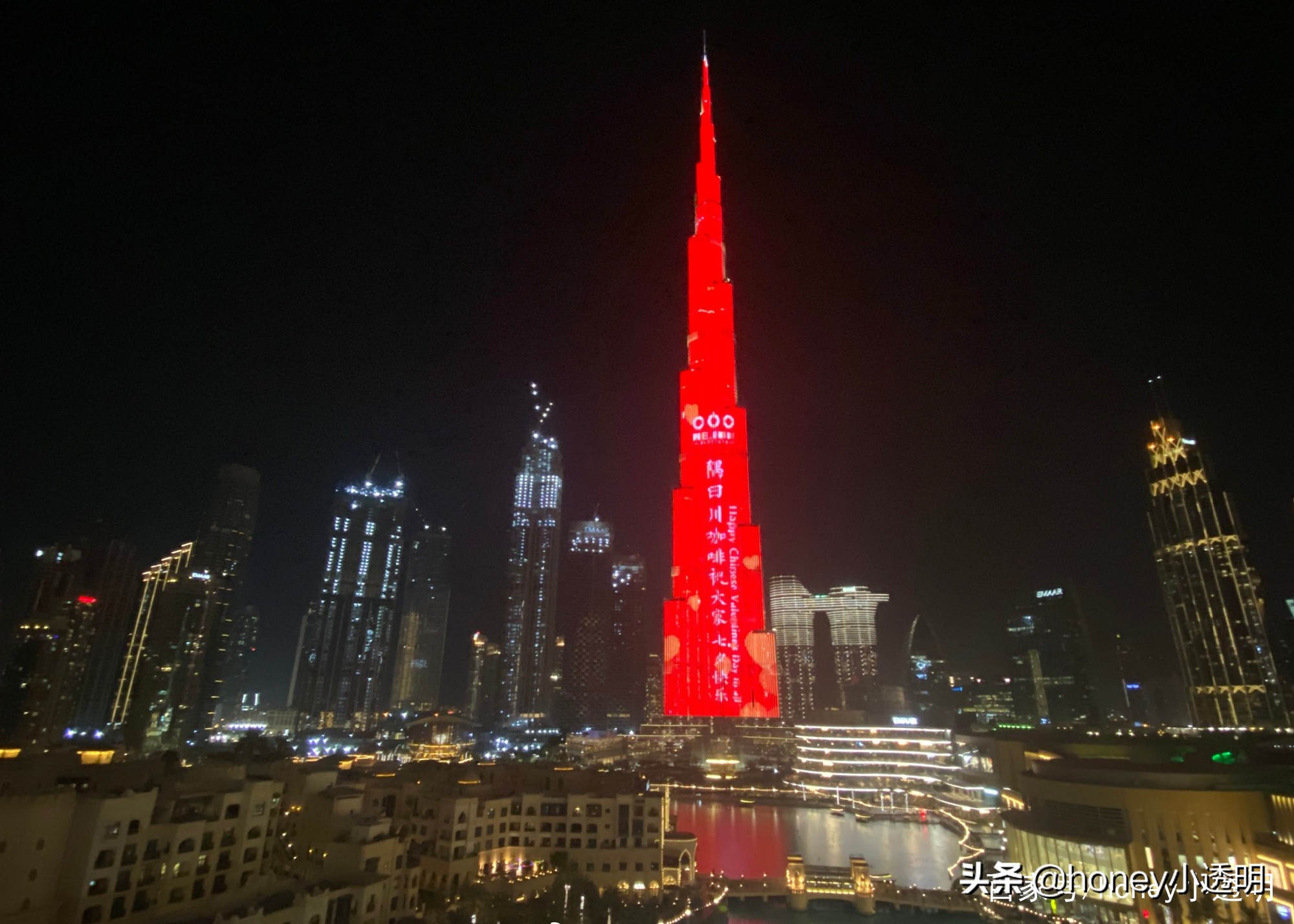 肖战“登”世界第一高楼！品牌斥资跨国直播，网友全程观看被震撼