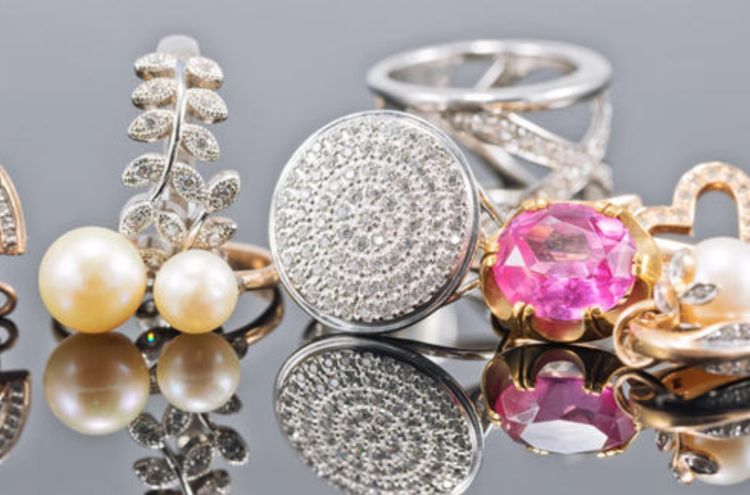 紧急曝光全部珠宝假货,盘点那些坑人的珠宝商