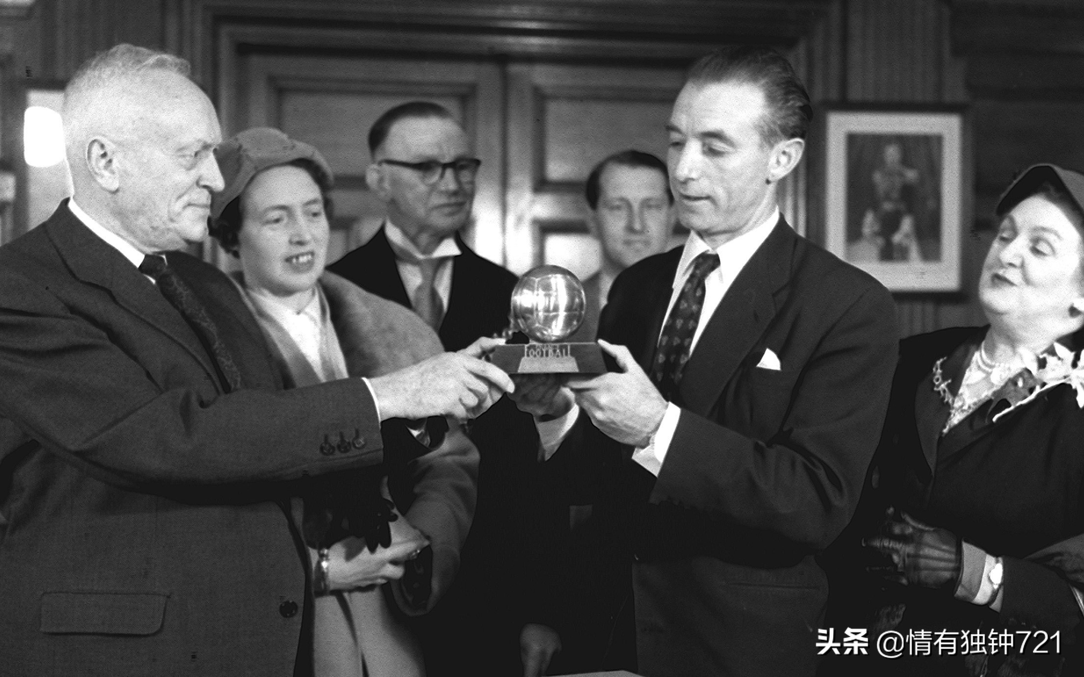 绝代双骄梅西c罗纪录片,历届金球奖得主梅西