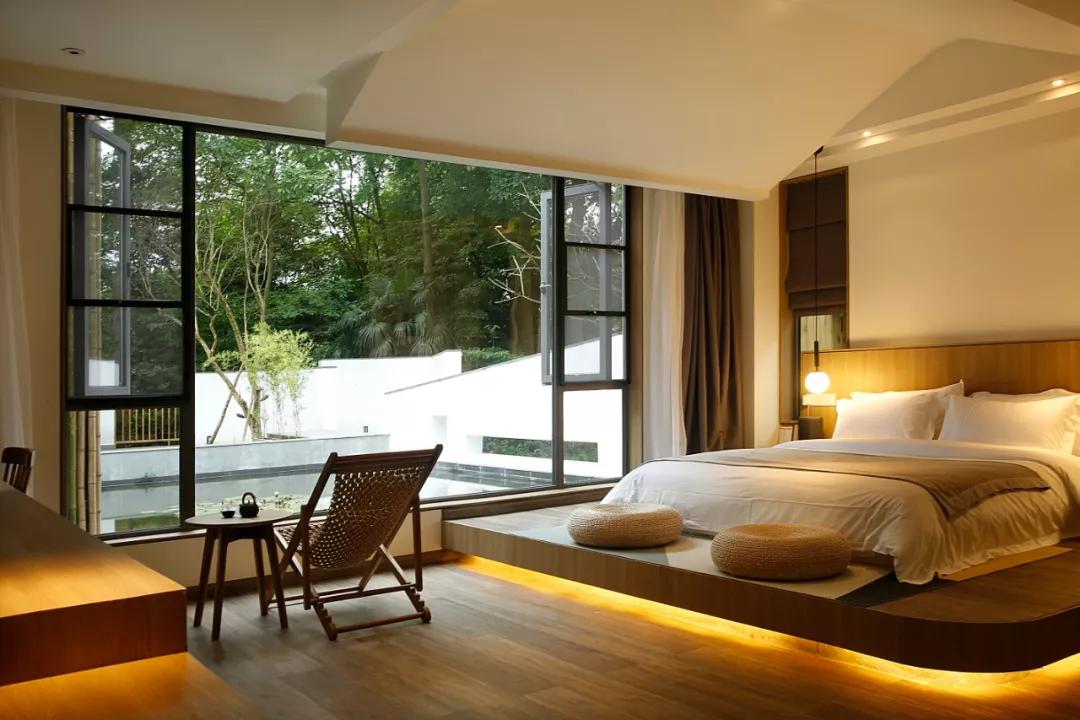 青城山别有洞天山居民宿,青城山肆禧山外民宿海拔