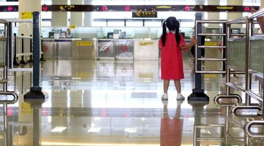 国足韩鹏勇救落水儿童,前国脚韩鹏勇救落水儿童