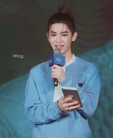 justin谈小鬼发型,justin小辫