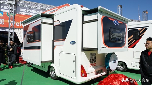 亚特最新款左右双拓展房车视频,大空间双拓展亚特尊尚型房车