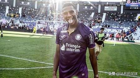 巴萨新诺坎普2030年,诺坎普之殇巴萨引援