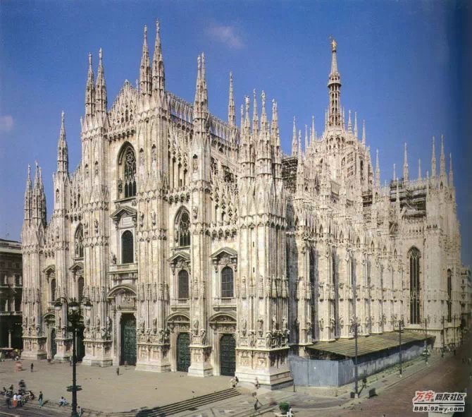 世界上最大的教堂圣伯多禄大教堂,德国世界著名圣母大教堂