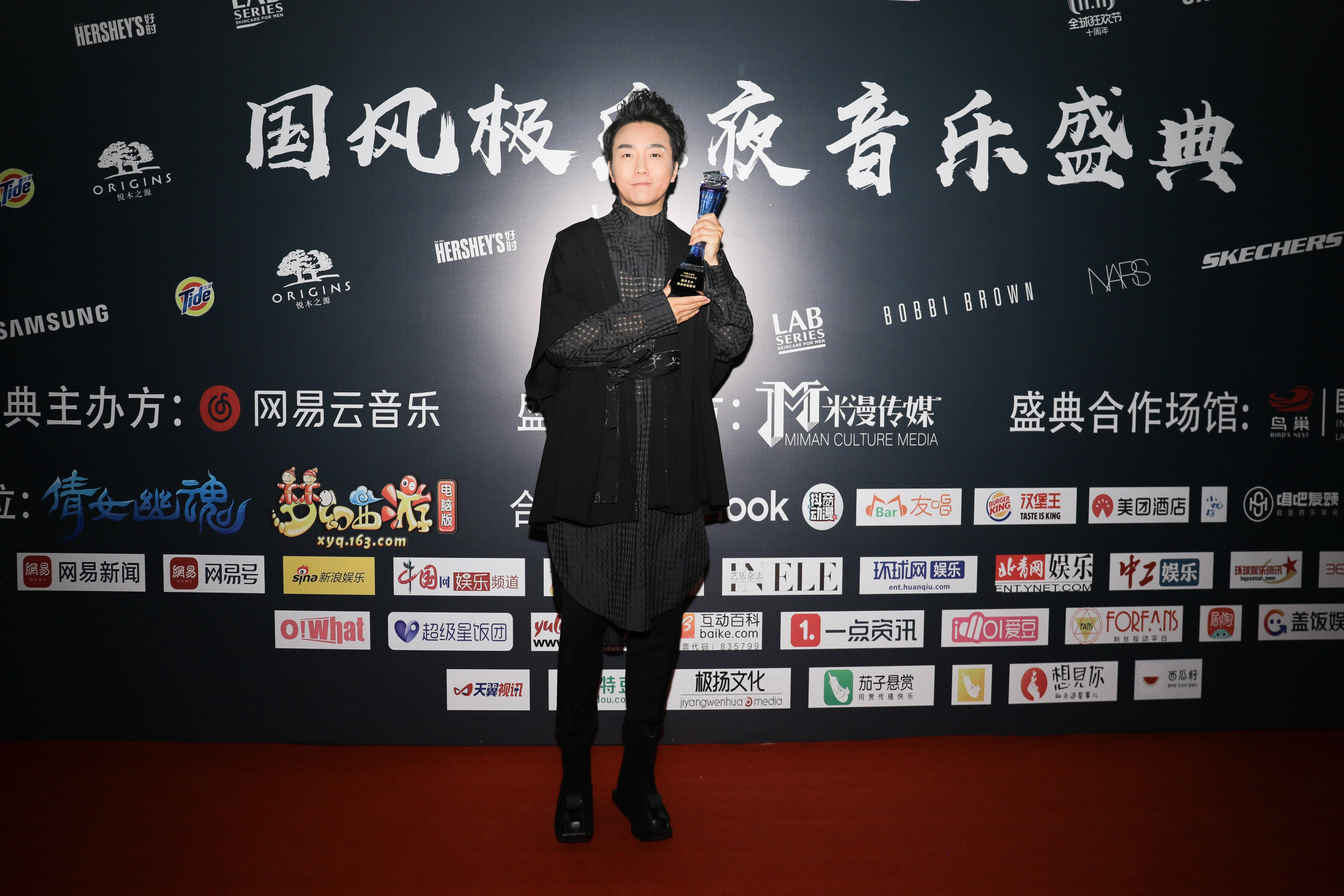 李玉刚被观众围观,李玉刚被网红包围是什么节目