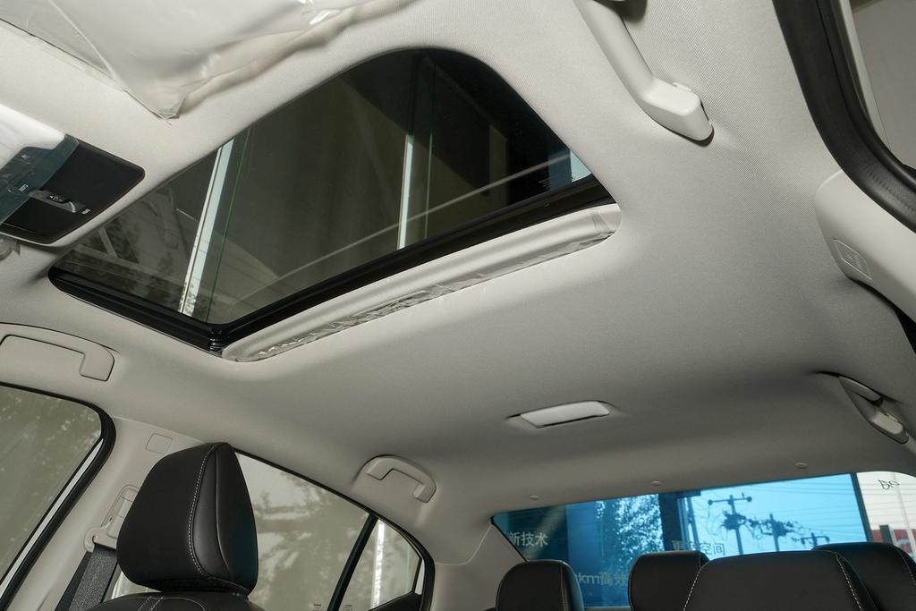 日产轩逸2010款卖了大概多少钱,2013年的日产轩逸能卖多少钱一台