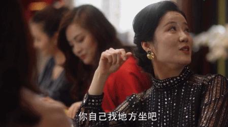 两个美女在公司打架薅头发,泰剧女人打架抓脸薅头发