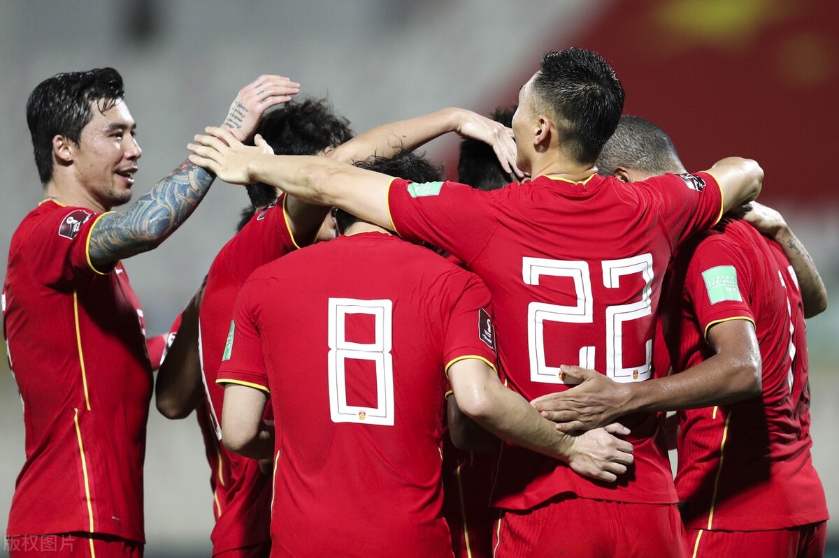 武磊双响献绝杀国足3:2击败越南,国足3比2越南武磊绝杀球