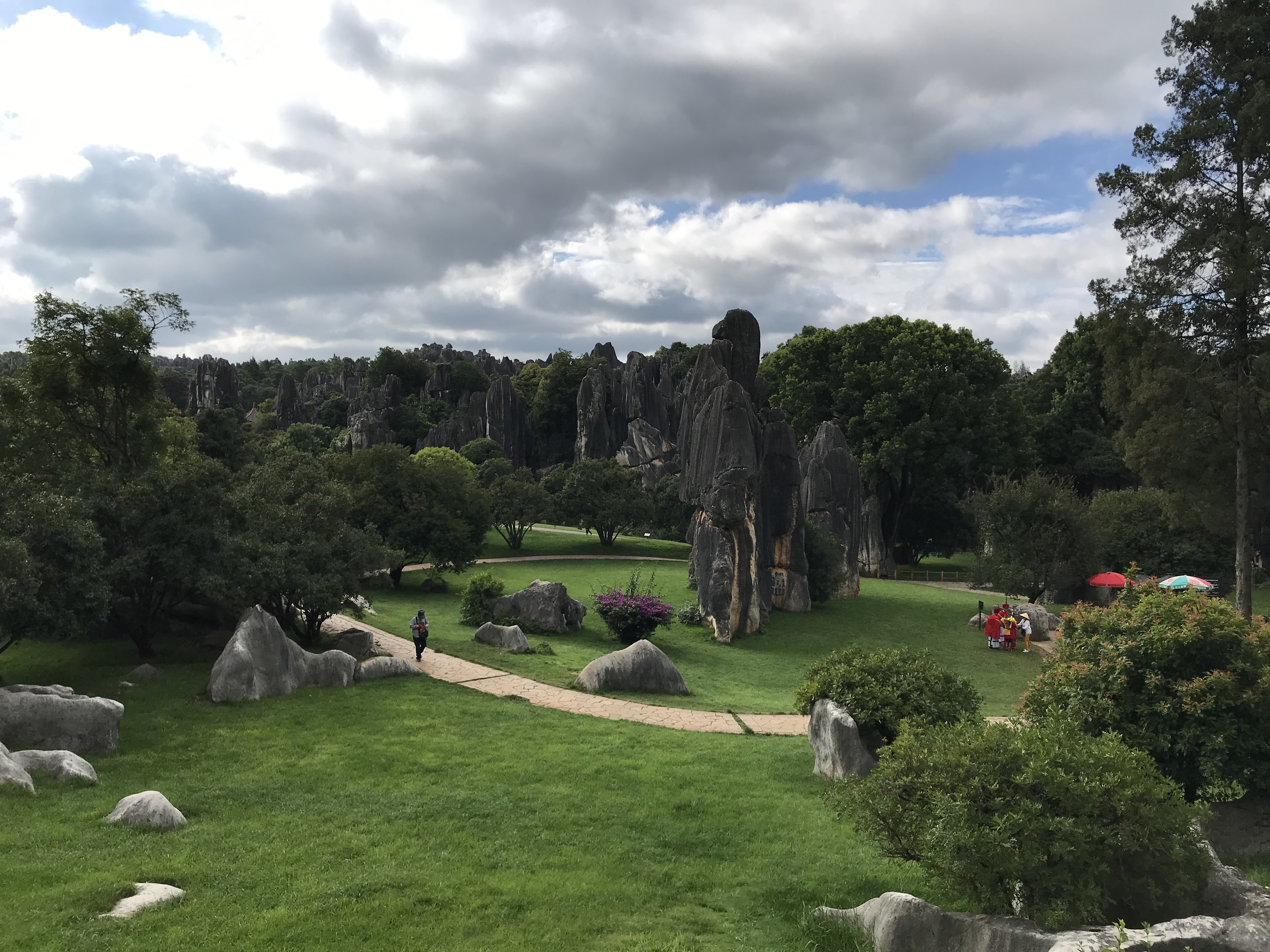 网上低价旅游团靠谱吗,网上低价旅行团