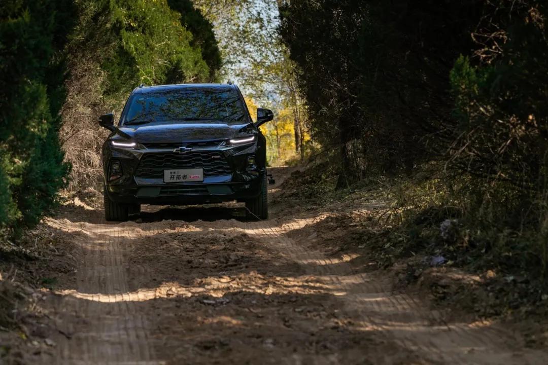 雪佛兰开拓者是中型还是中大型,7座雪佛兰开拓者rs多少钱