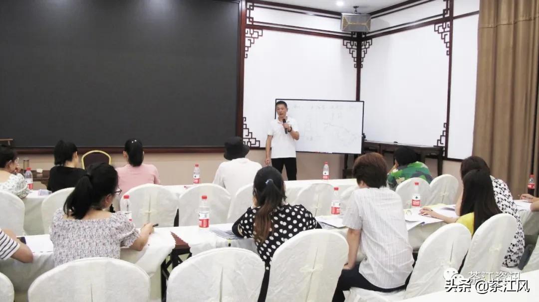 恭城“开小灶”培训这批“帅哥美女”，一切为了这个目的