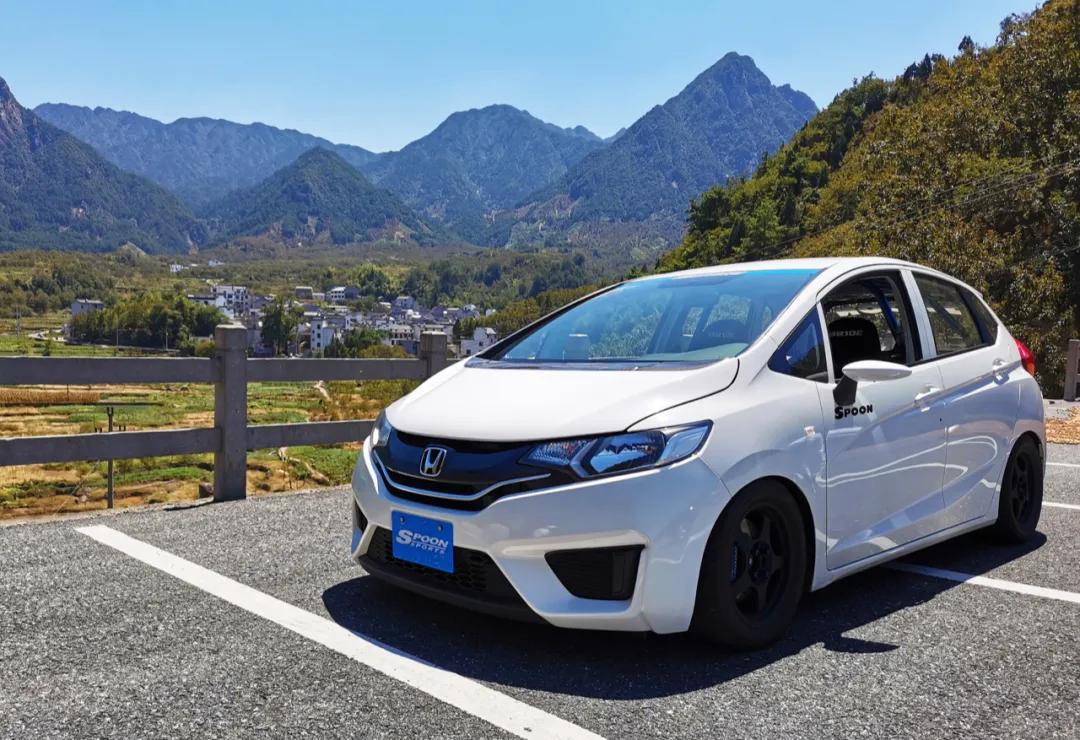 买车五万改车八万,买车4万改房车