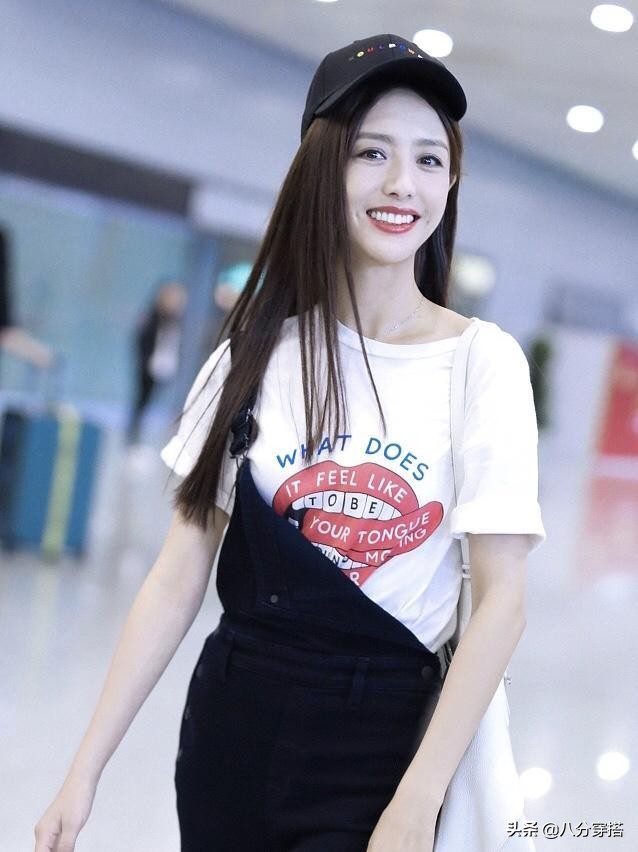 佟丽娅裤子穿搭,佟丽娅背带裤穿搭