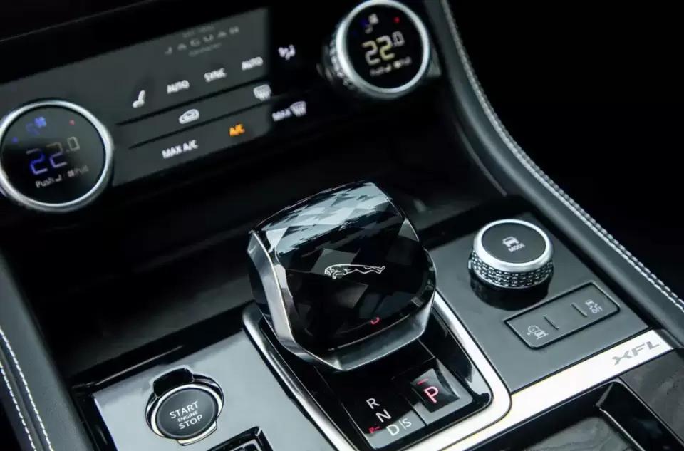 试驾最新款捷豹xfl,全新捷豹XFL试驾