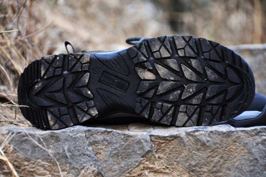 senselead跟绿巨人是一个牌子吗,绿巨人徒步鞋测评