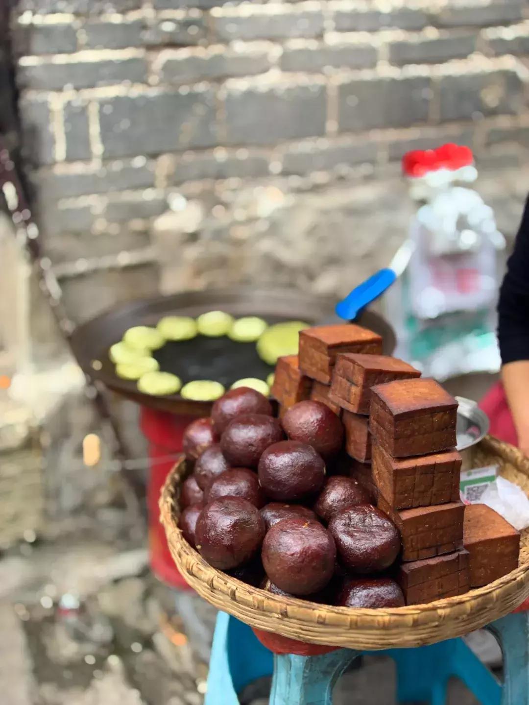 贵阳最好吃的糕粑稀饭,贵阳青岩古镇哪家糕粑稀饭正宗