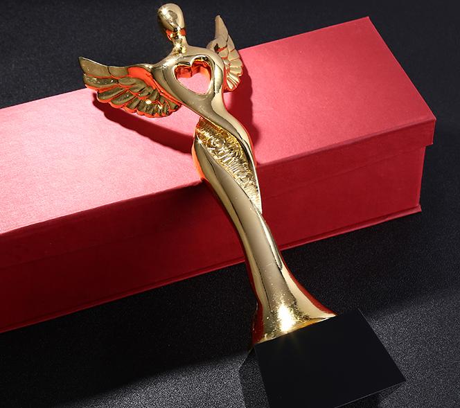 奖杯挑选,奖杯材质的种类