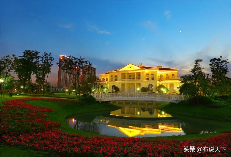 这盘一路爆火！人气沸腾长沙！卖毛坯！一线河景！黄金C位