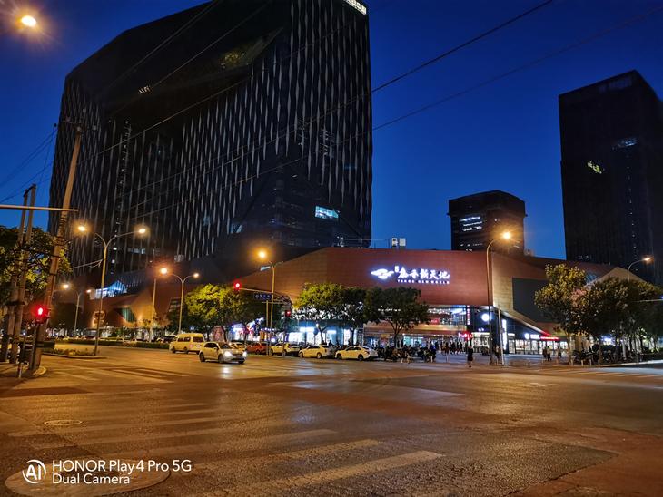 荣耀play4pro的优缺点和使用体验,让人们切实感受5g改变
