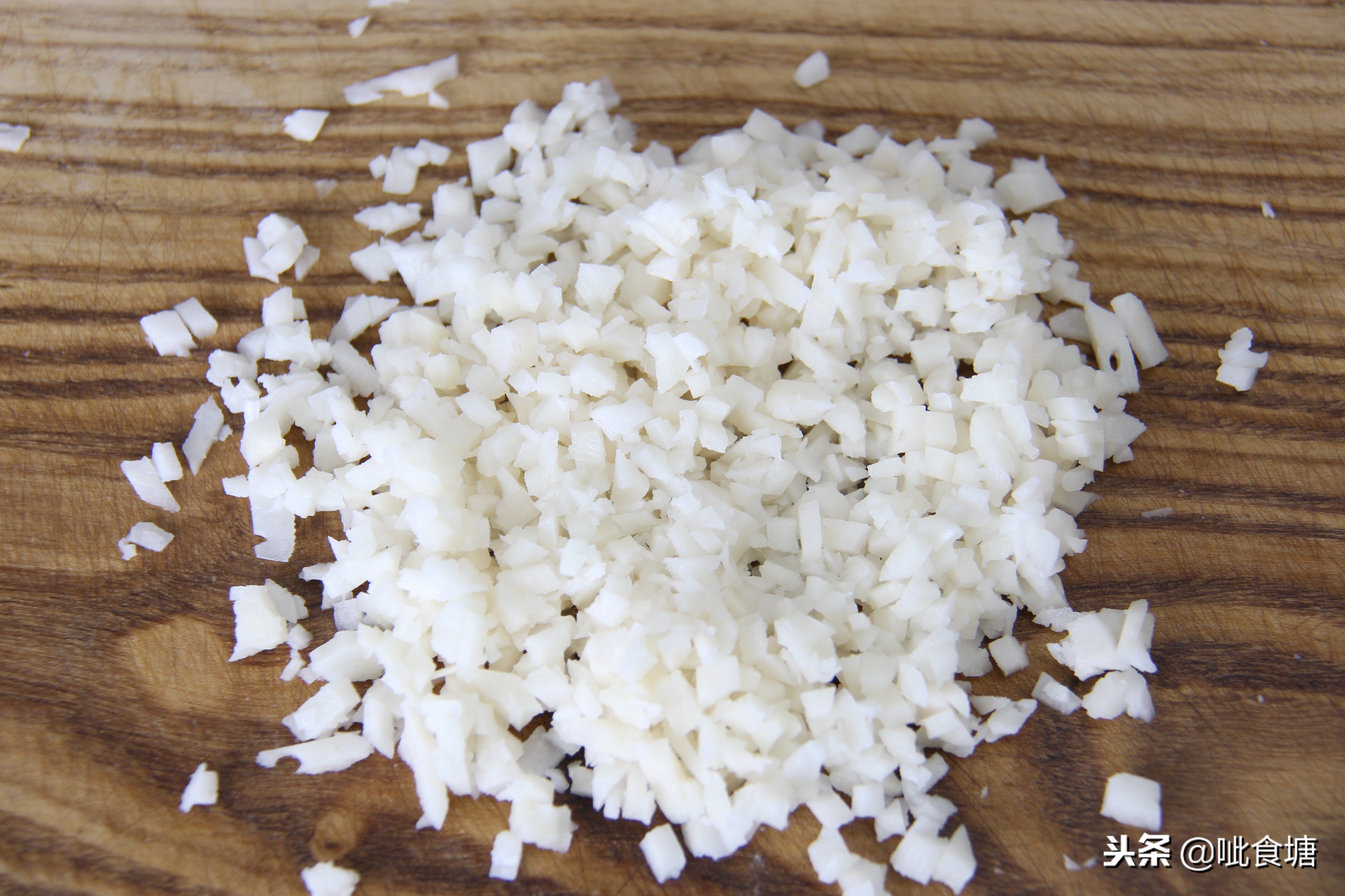 正宗红烧狮子头四喜丸子开袋即食,四喜丸子和红烧狮子头不一样