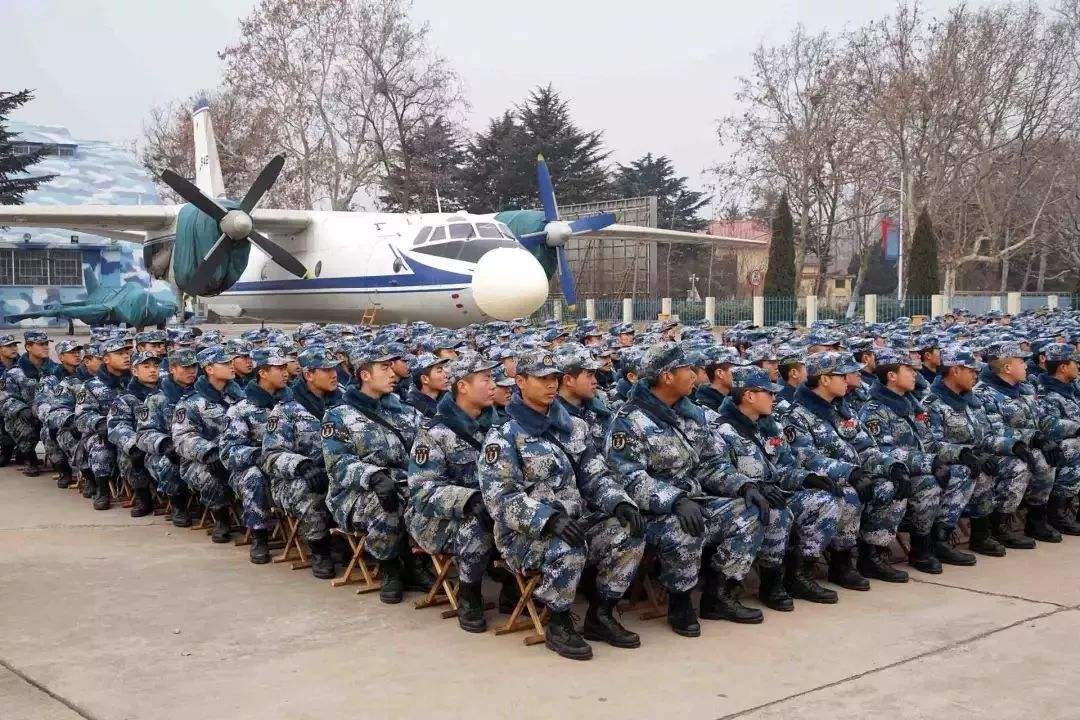 高三当兵和大一当兵的区别,高三当兵好还是大一当兵好