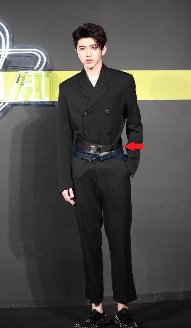 易烊千玺黄子韬主演的大陆励志剧,易烊千玺黄子韬综艺节目大全