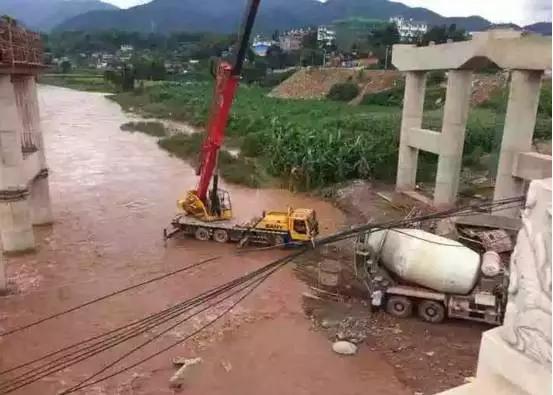 这就是你梦寐以求的工作吗,这就是你羡慕的写字楼吗