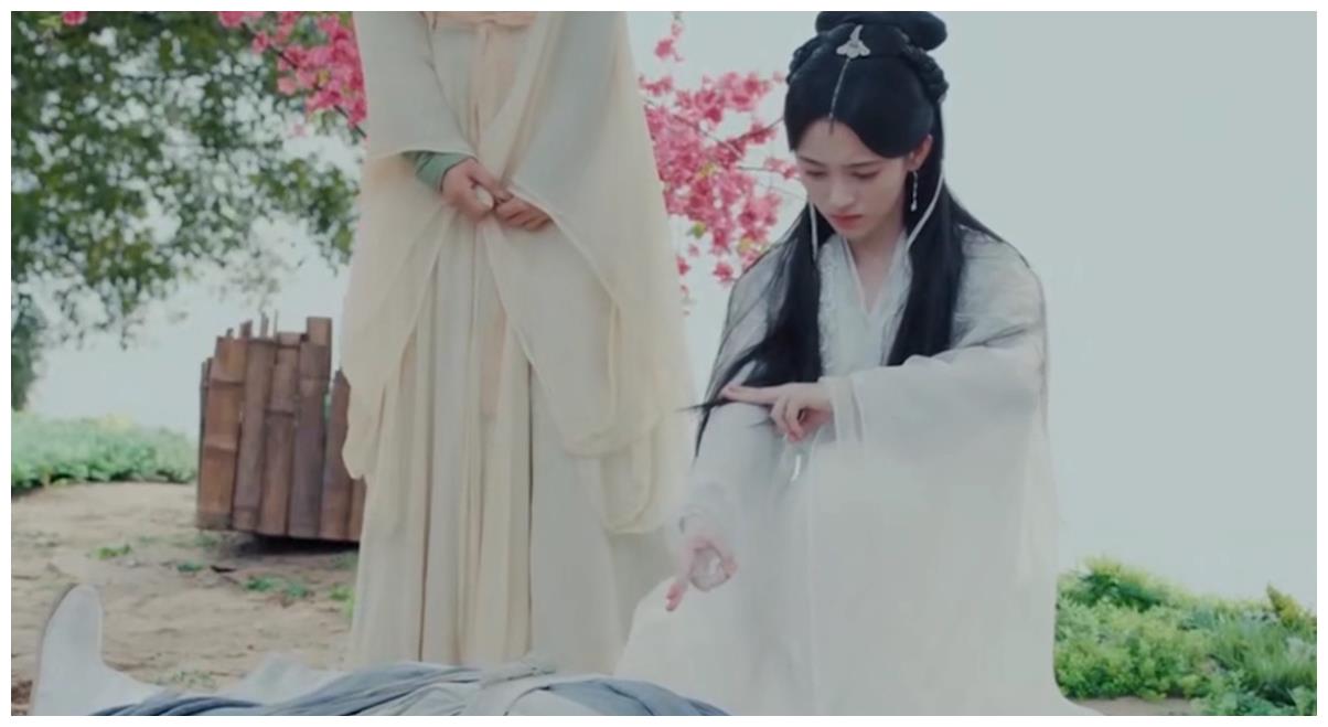 新白娘子传奇中，为什么白素贞不准小青谈恋爱呢？看完就明白了