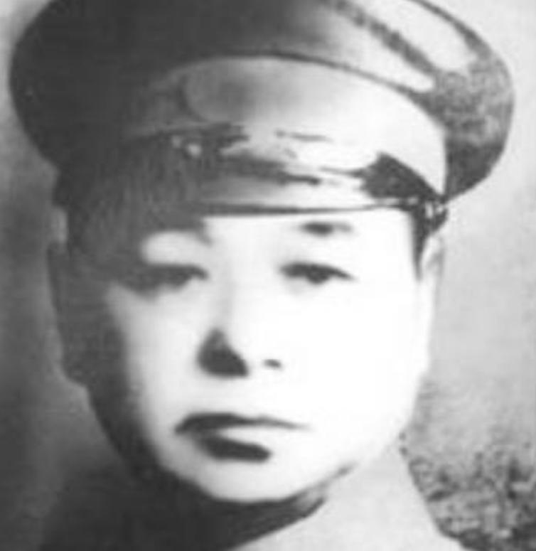 傻儿司令前半生毁誉参半，1937年周恩来对他说了什么，点醒了他？