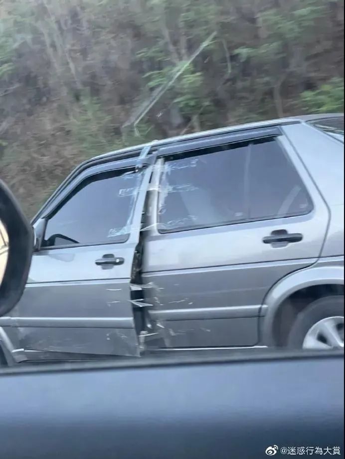 “网上买了件*男猛**T恤后?”哈哈哈哈快停止散发你的魅力吧