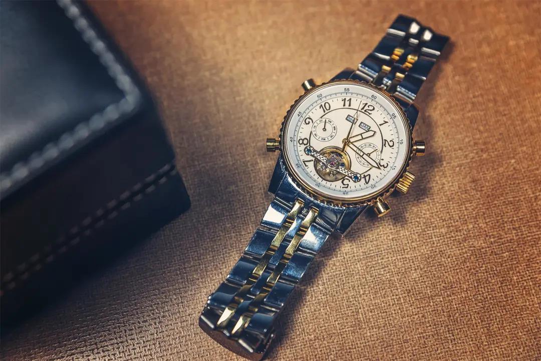 百年经典，不止一见钟情！开关插座是如何致敬优雅的？