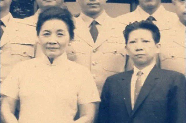 孔祥熙与四大家族的关系,孔祥熙的四个子女图片