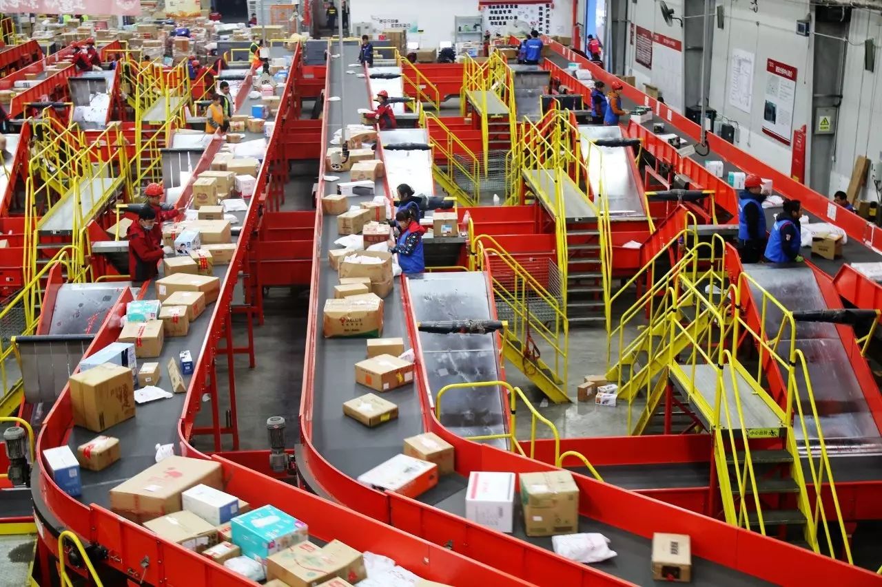 三次“*身卖**”的天天快递，你还记得吗？没有资本，还想生存？