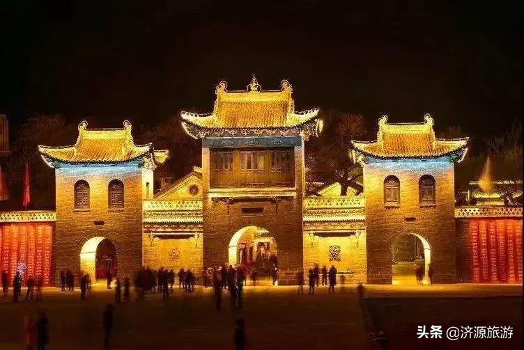 山西晋城司徒小镇打铁花攻略,晋城司徒小镇打铁花时间表