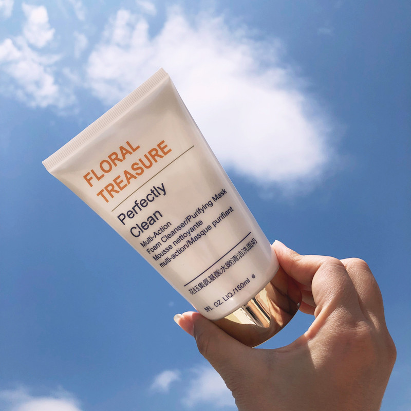 什么洗面奶控油补水好,补水保湿温和控油洗面奶