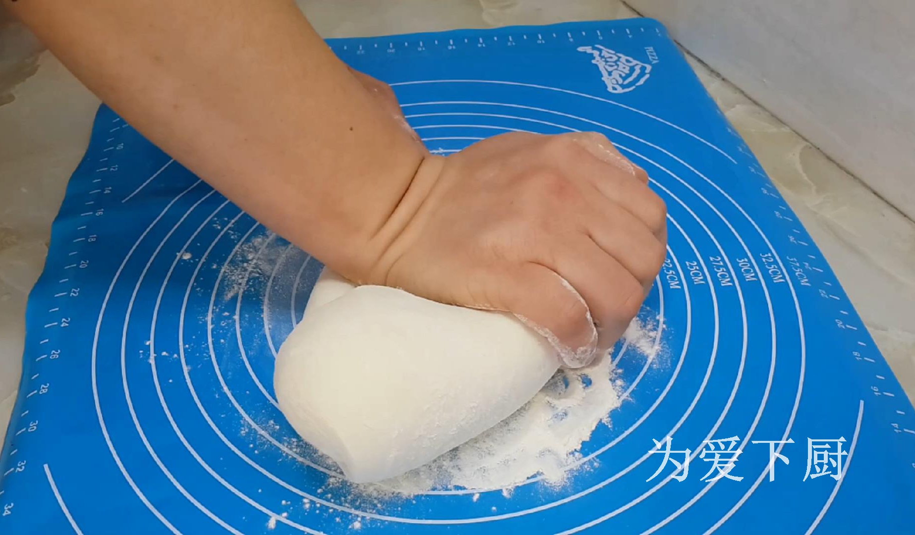 以后面条就这么做，不擀面不切面，筋道零失败，比吃凉皮都过瘾