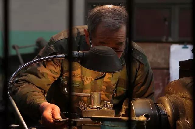 八级工匠的精神,八级工匠和特级工匠