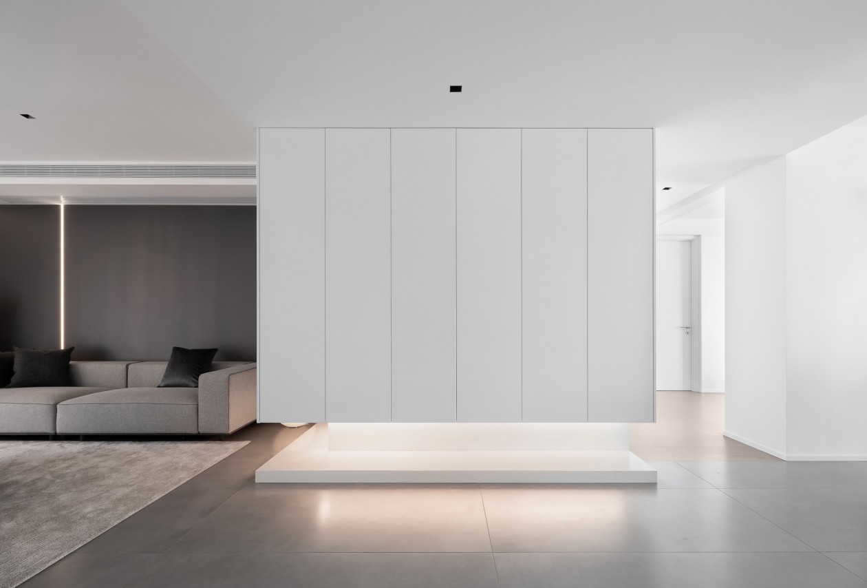 HOUSE无需刻意去做手法，我只是将本来心中所想的表达出来