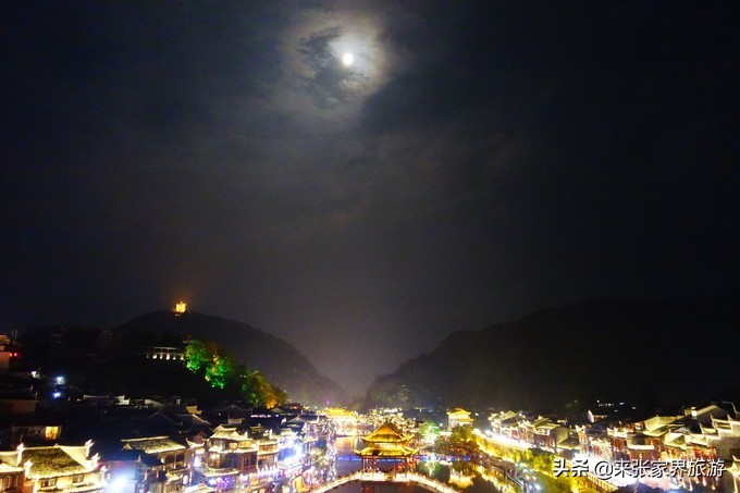 张家界玻璃桥天门山凤凰四日游,天门山到凤凰古城攻略